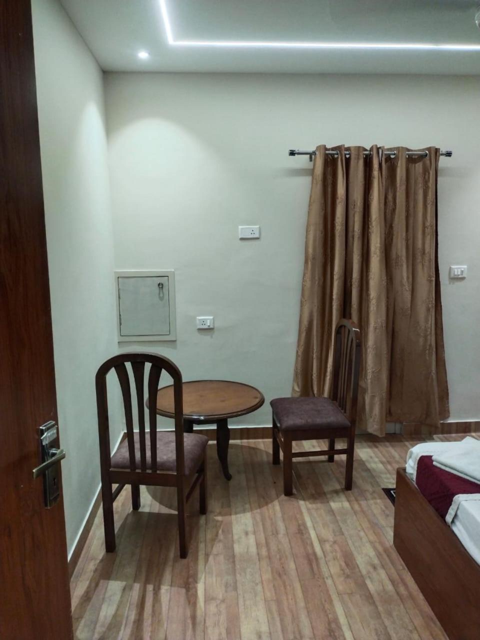 Pyrenees Tempat Tidur & Sarapan Agra (Uttar Pradesh)